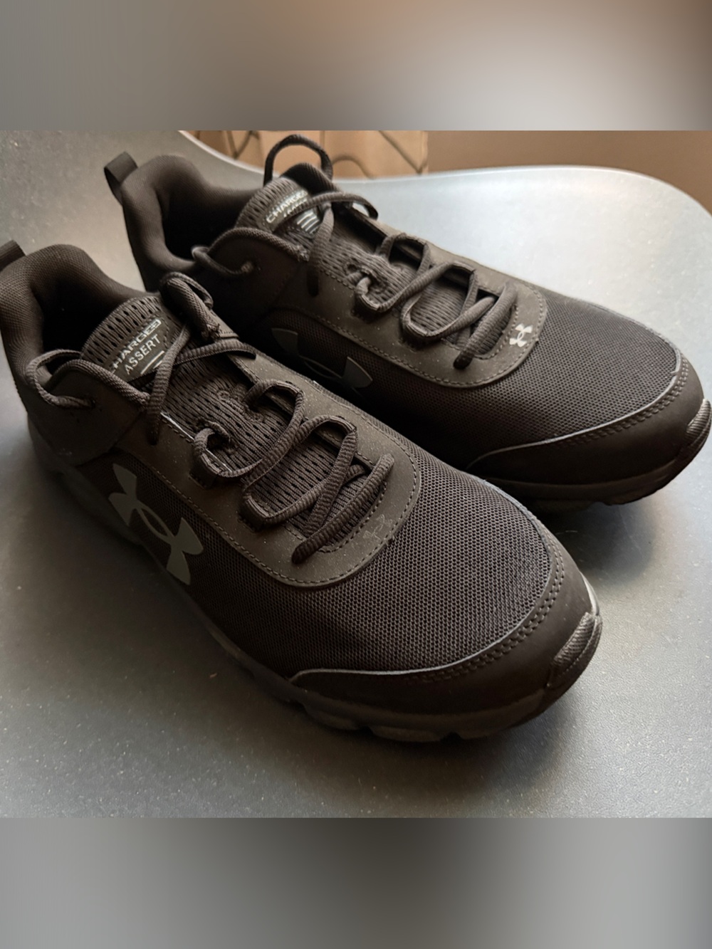 Under Armour Men's Black Mesh Charged Assert Shoes